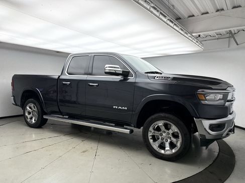 Used 2019 RAM 1500 Laramie AWD/4WD image 7