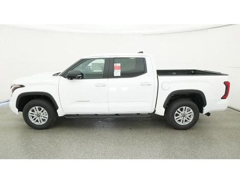 New 2026 Toyota Tundra SR5 AWD/4WD image 3