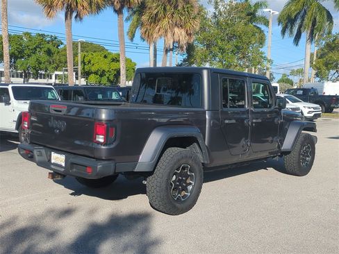 Used 2023 Jeep Gladiator Sport image 6