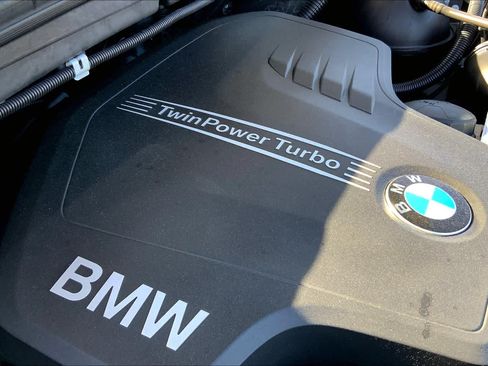 Used 2017 BMW X3 xDrive28i AWD/4WD image 33