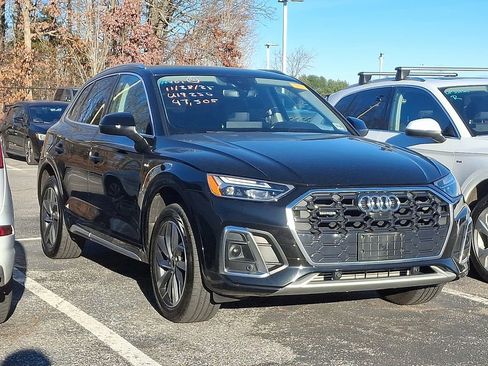 Used 2022 Audi Q5 2.0T Premium Plus w/ Premium Plus Package image 3