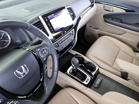 Used 2017 Honda Ridgeline RTL-E image 39