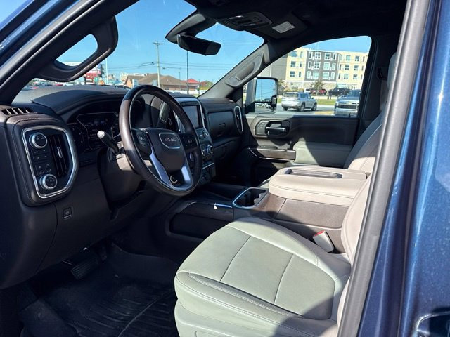 Used 2020 GMC Sierra 2500 SLT w/ SLT Premium Plus Package AWD/4WD image 9