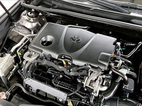 Used 2020 Toyota Camry SE FWD image 27