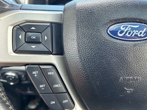 Used 2017 Ford F250 Lariat w/ Lariat Ultimate Package AWD/4WD image 30