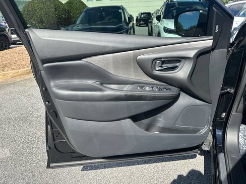 Used 2024 Nissan Murano SV FWD image 10