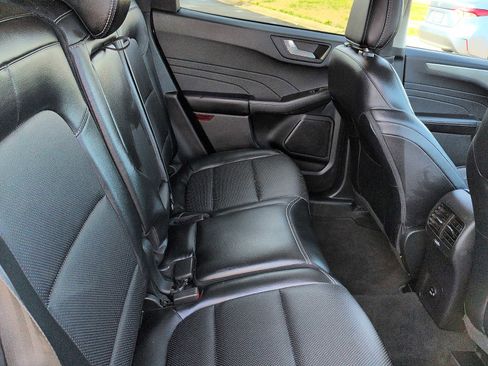 Used 2021 Ford Escape SEL image 11