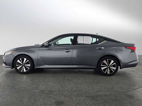 Used 2020 Nissan Altima 2.5 SV image 6