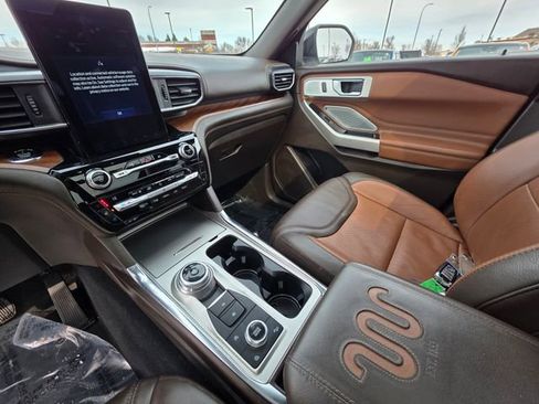 Used 2021 Ford Explorer King Ranch w/ Premium Technology Package AWD/4WD image 21