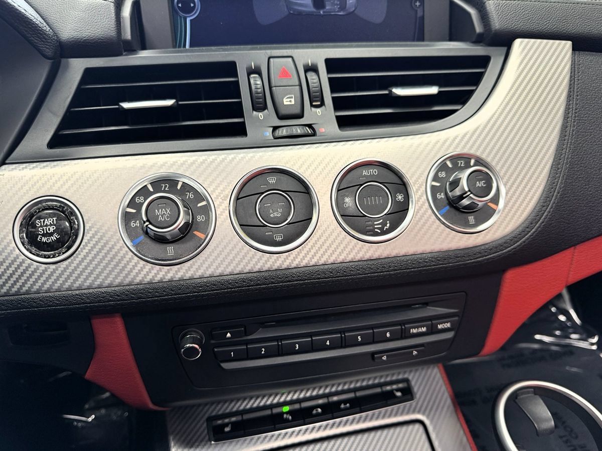 Used 2013 BMW Z4 sDrive35i RWD image 32