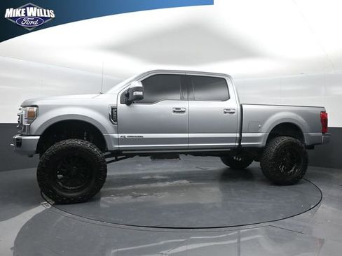 Used 2021 Ford F250 Platinum w/ FX4 Off-Road Package AWD/4WD image 4
