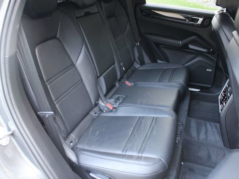 Used 2019 Porsche Cayenne S AWD/4WD image 20