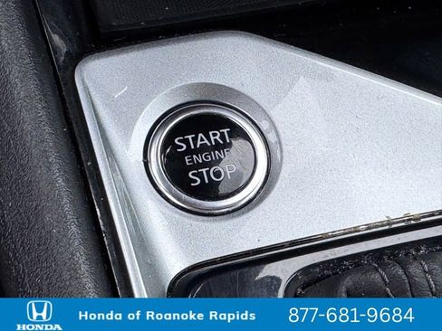 Used 2024 Nissan Altima 2.5 SV image 19