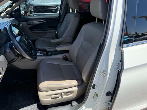 Used 2017 Honda Pilot Elite image 34