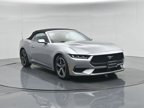 Used 2024 Ford Mustang Premium image 57