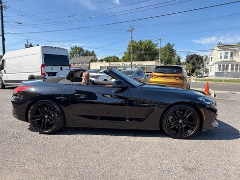 Used 2021 BMW Z4 sDrive30i w/ Executive Package RWD image 4