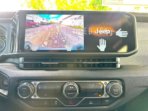 New 2026 Jeep Gladiator Sport image 22