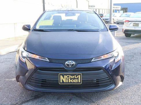 Used 2024 Toyota Corolla LE image 2