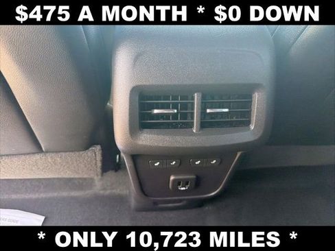 Used 2024 Chevrolet Equinox Premier AWD/4WD image 33