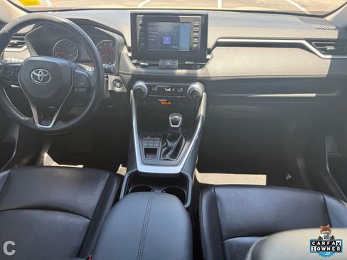 Used 2019 Toyota RAV4 XLE Premium w/ Cold Weather Package AWD/4WD image 14
