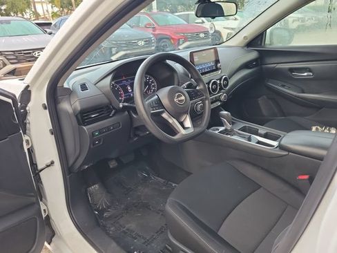 Used 2024 Nissan Sentra SV FWD image 10