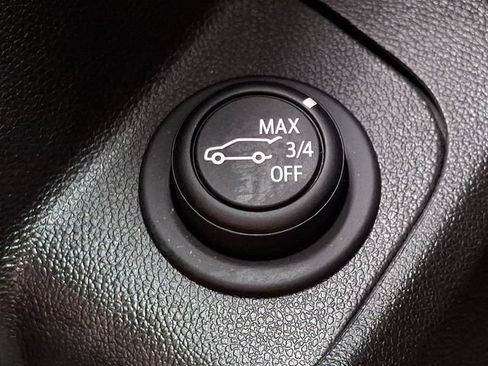 Used 2024 GMC Terrain SLE w/ Driver Convenience Package AWD/4WD image 24