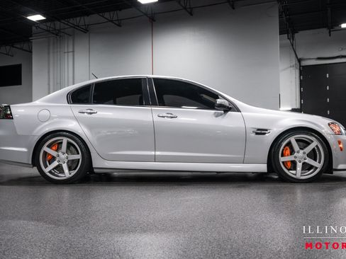 Used 2009 Pontiac G8 GT w/ Premium Package RWD image 6