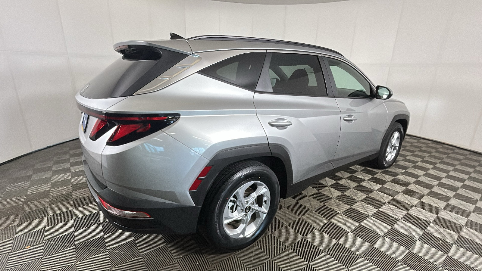 Certified 2024 Hyundai Tucson SEL FWD image 3