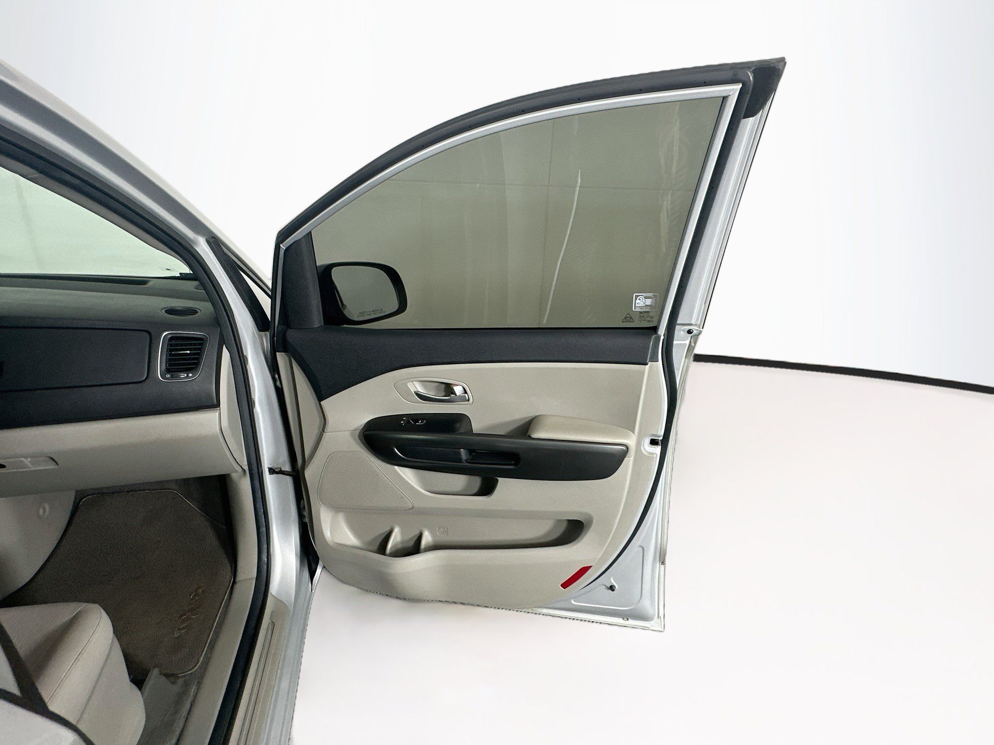 Used 2020 Kia Sedona LX FWD image 30