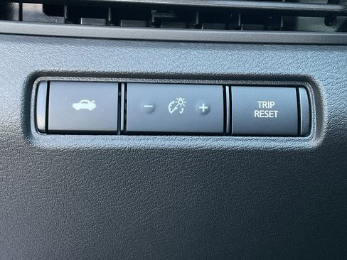 New 2025 Nissan Altima 2.5 SR image 25