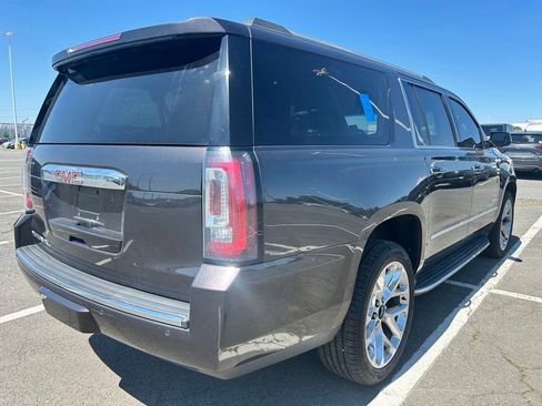 Used 2018 GMC Yukon XL Denali w/ Open Road Package AWD/4WD image 4