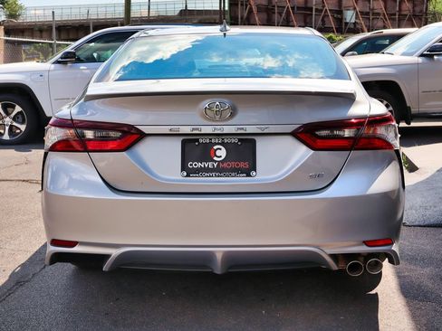Used 2023 Toyota Camry SE FWD image 6