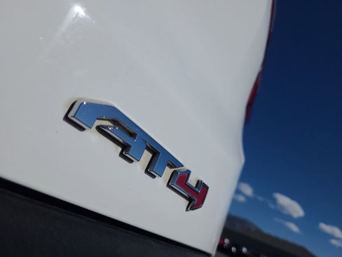 Used 2021 GMC Acadia AT4 w/ Technology Package image 18