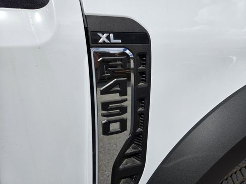 New 2024 Ford F450 XL w/ XL Chrome Package image 25