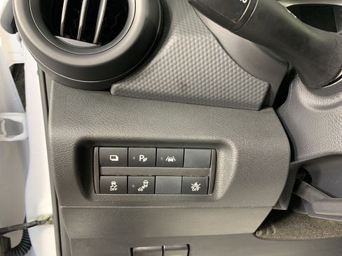 Used 2025 Nissan Kicks Play S FWD image 17