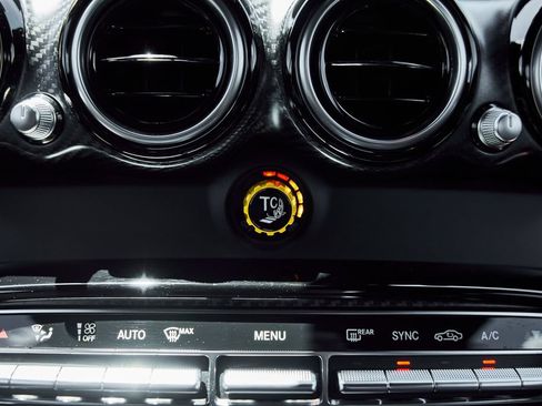 Used 2021 Mercedes-Benz AMG GT Black Series w/ Keyless-Go Package image 75
