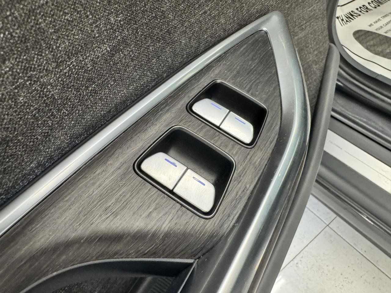 Used 2023 Lucid Air Grand Touring AWD/4WD image 12