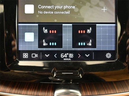 Used 2023 Volvo XC60 B5 Ultimate w/ Protection Package Premier image 23