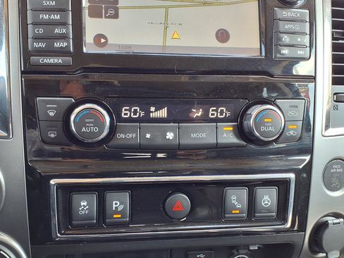 Used 2017 Nissan Titan Platinum Reserve image 17