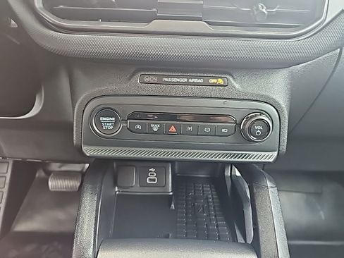 Used 2025 Ford Bronco Sport Badlands AWD/4WD image 17