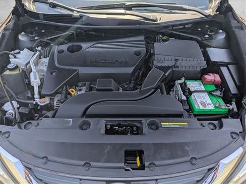 Used 2016 Nissan Altima 2.5 SV FWD image 21