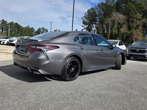 Used 2023 Toyota Camry XSE image 6