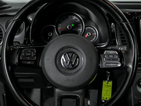 Used 2018 Volkswagen Beetle 2.0T S image 23