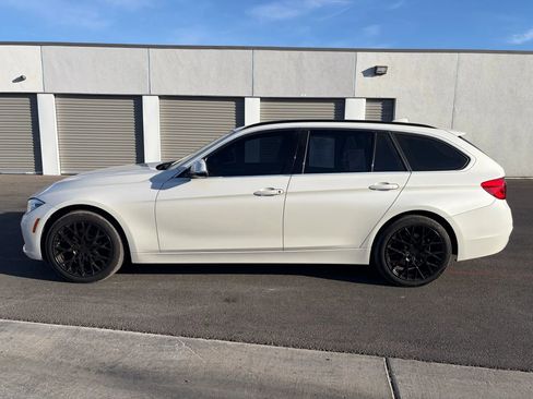Used 2017 BMW 330i xDrive 330i xDrive Sport Wagon 4D image 3
