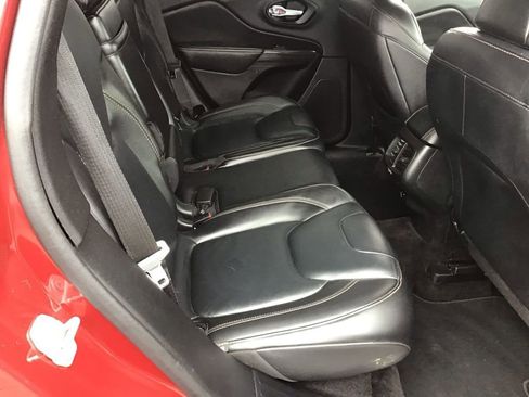 Used 2016 Jeep Cherokee Limited image 16