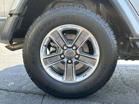 Certified 2020 Jeep Wrangler Unlimited Sahara AWD/4WD image 27