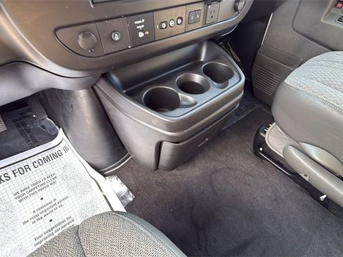Used 2025 Chevrolet Express 3500 LT w/ LT Preferred Equipment Group image 22