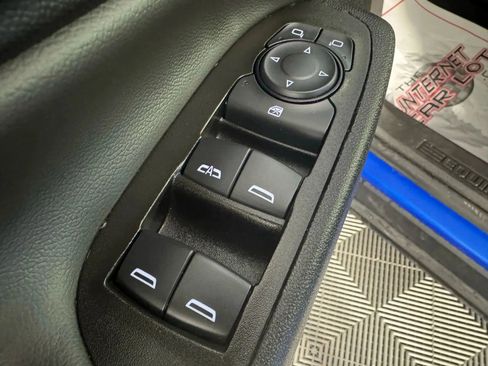 Used 2024 Chevrolet Equinox LT image 40