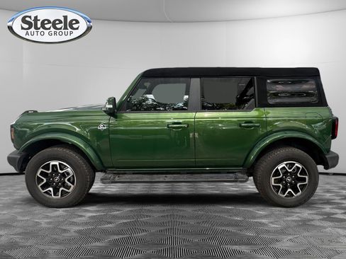 Used 2023 Ford Bronco Outer Banks AWD/4WD image 2