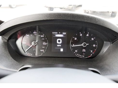 Used 2025 RAM ProMaster 2500 w/ Convenience Group FWD image 16